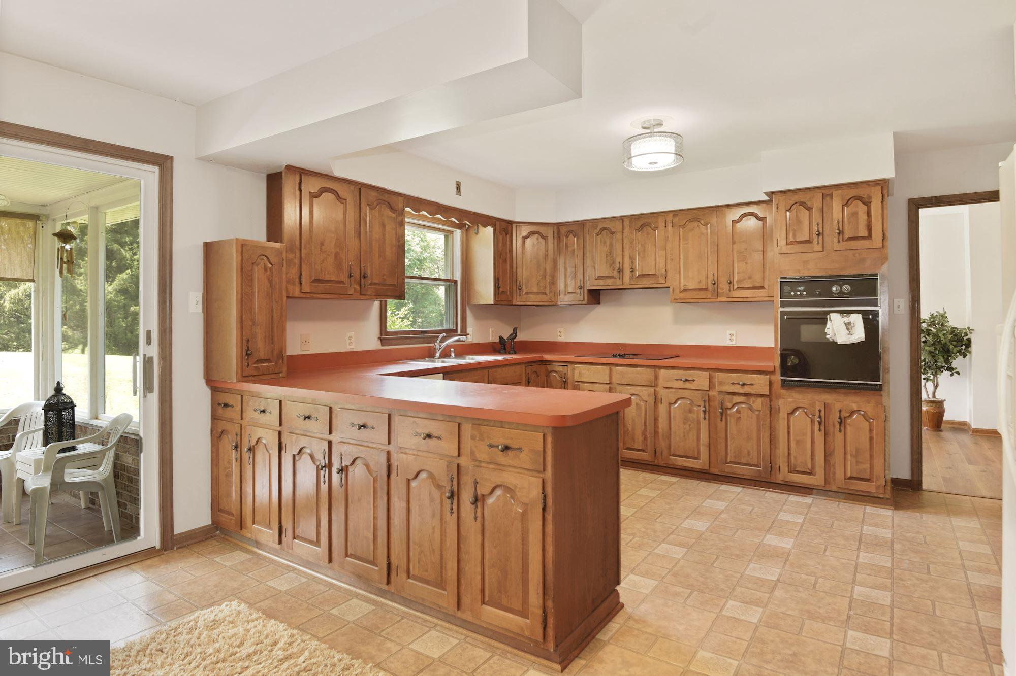 7500 Morgan Road Woodbine, MD 21797 - Photo 10 of 26 Gallery Image 10