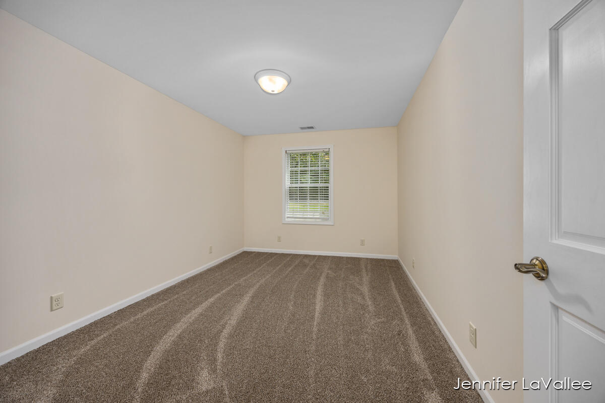 1471 10 Mile Road Northeast Comstock Park, MI 49321 - Photo 29 of 56 IMG_1028