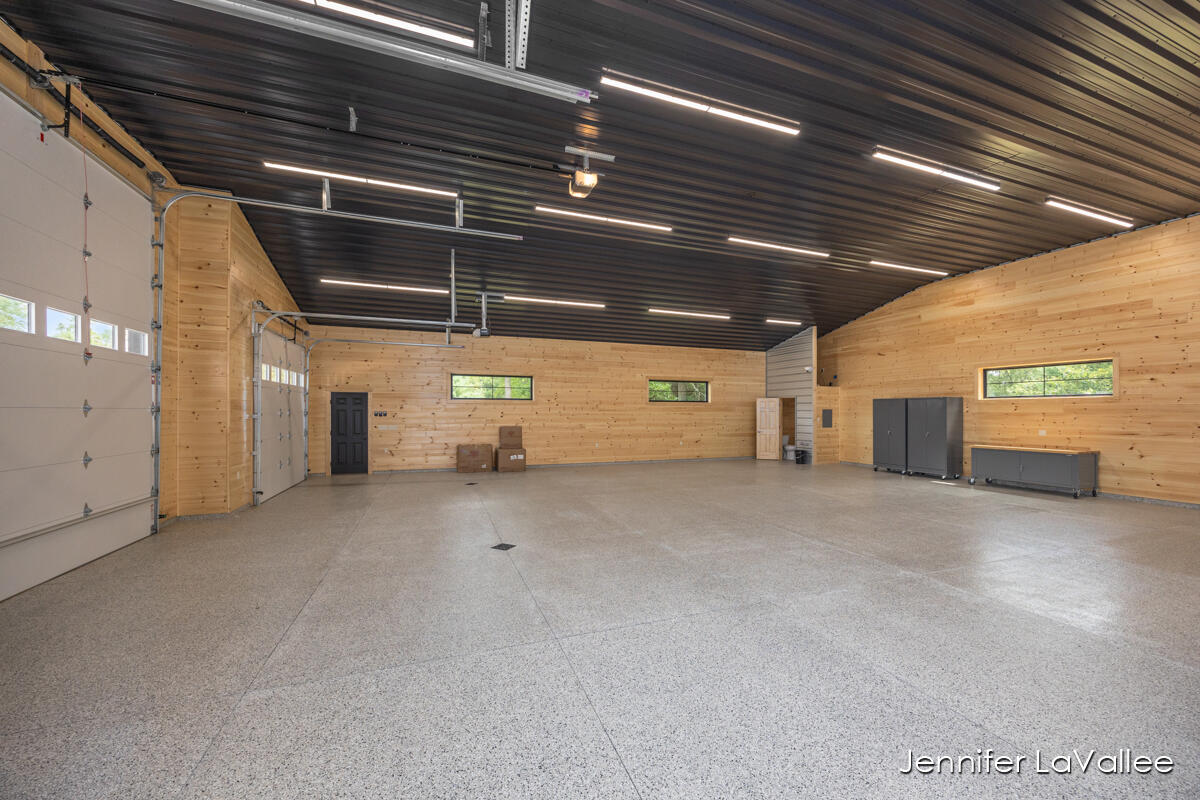 1471 10 Mile Road Northeast Comstock Park, MI 49321 - Photo 35 of 56 IMG_1034