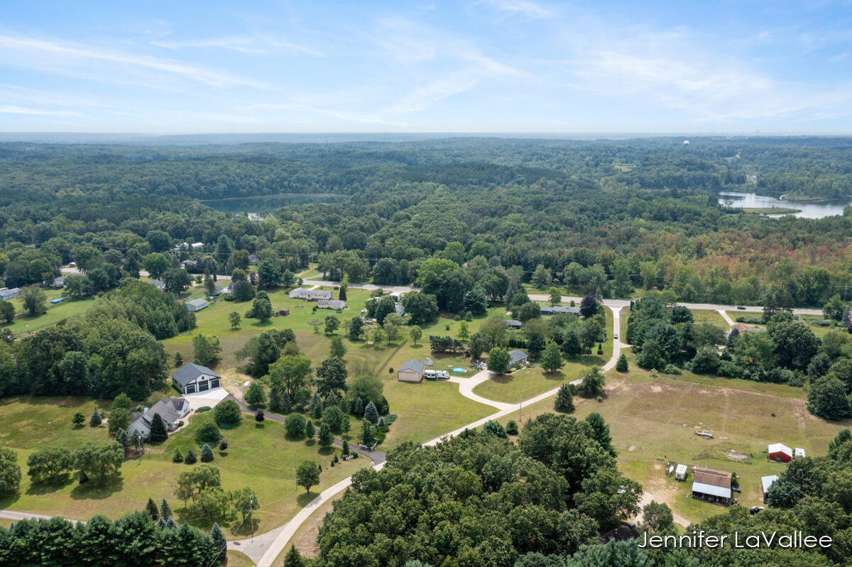 1471 10 Mile Road Northeast Comstock Park, MI 49321 - Photo 52 of 56 IMG_1051