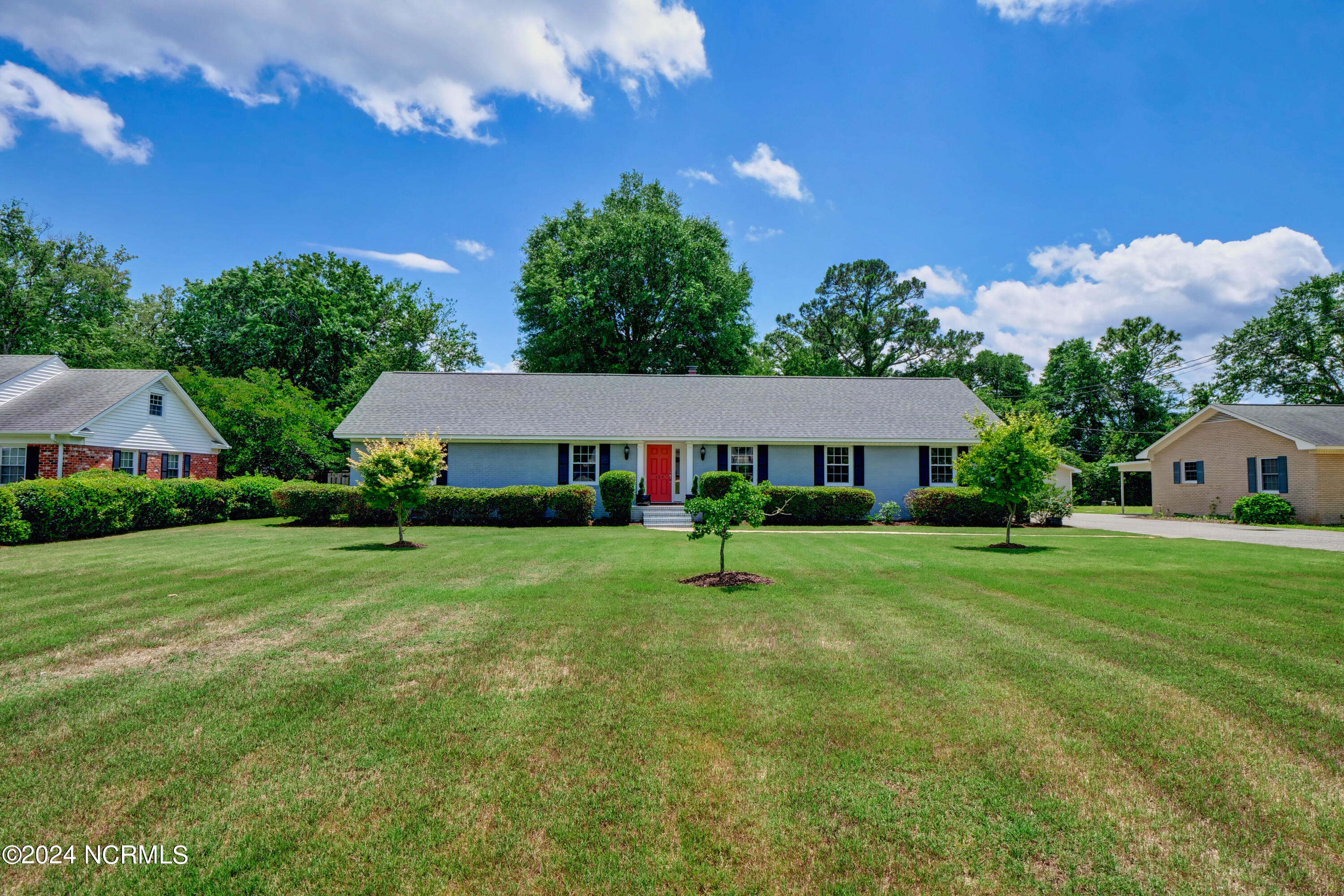124 Windemere Road Wilmington, NC 28405 - Photo 3 of 33 PJA15538_39_40_41_42 (1)