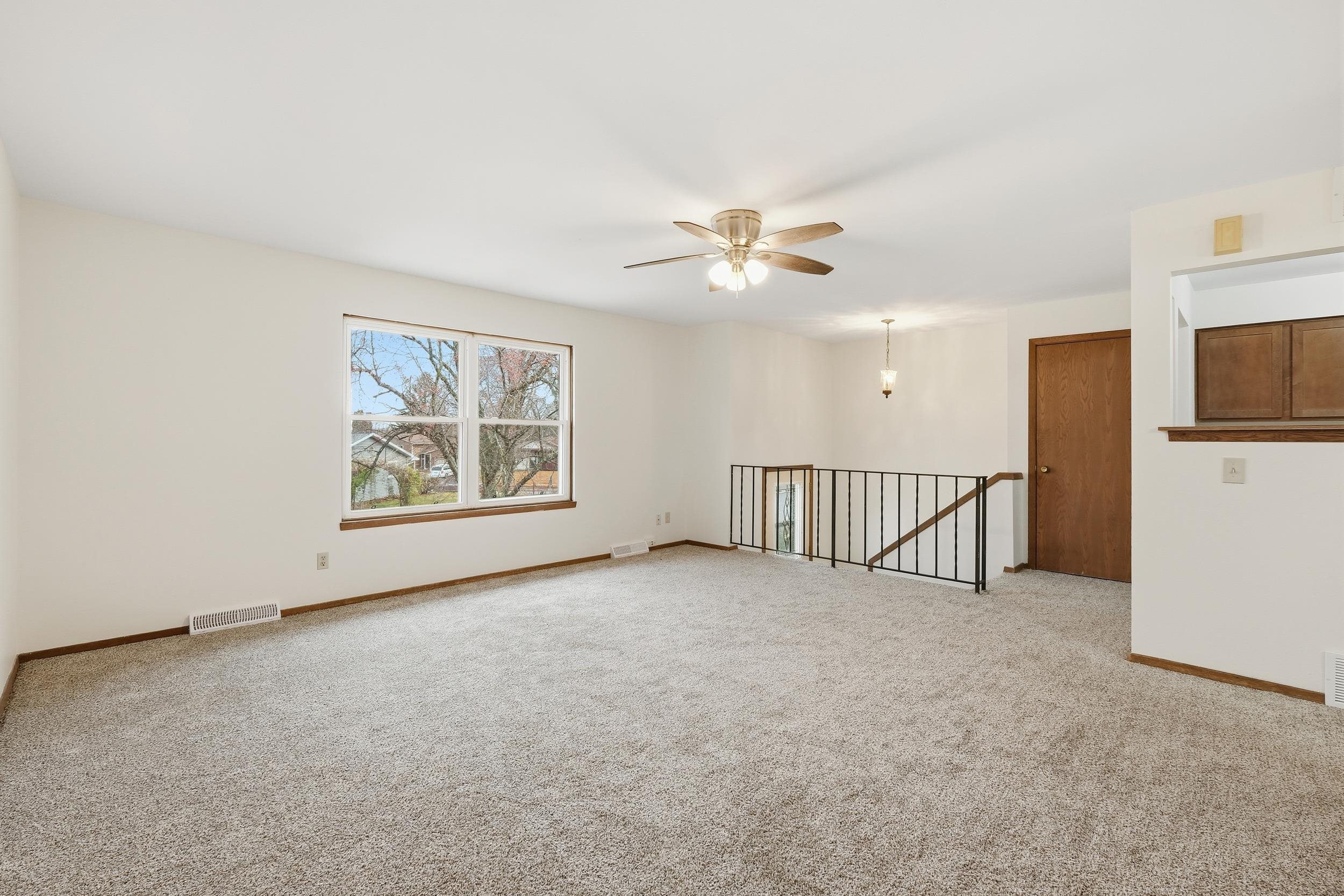 4412 White Aspen Road Madison, WI 53704 - Photo 12 of 22