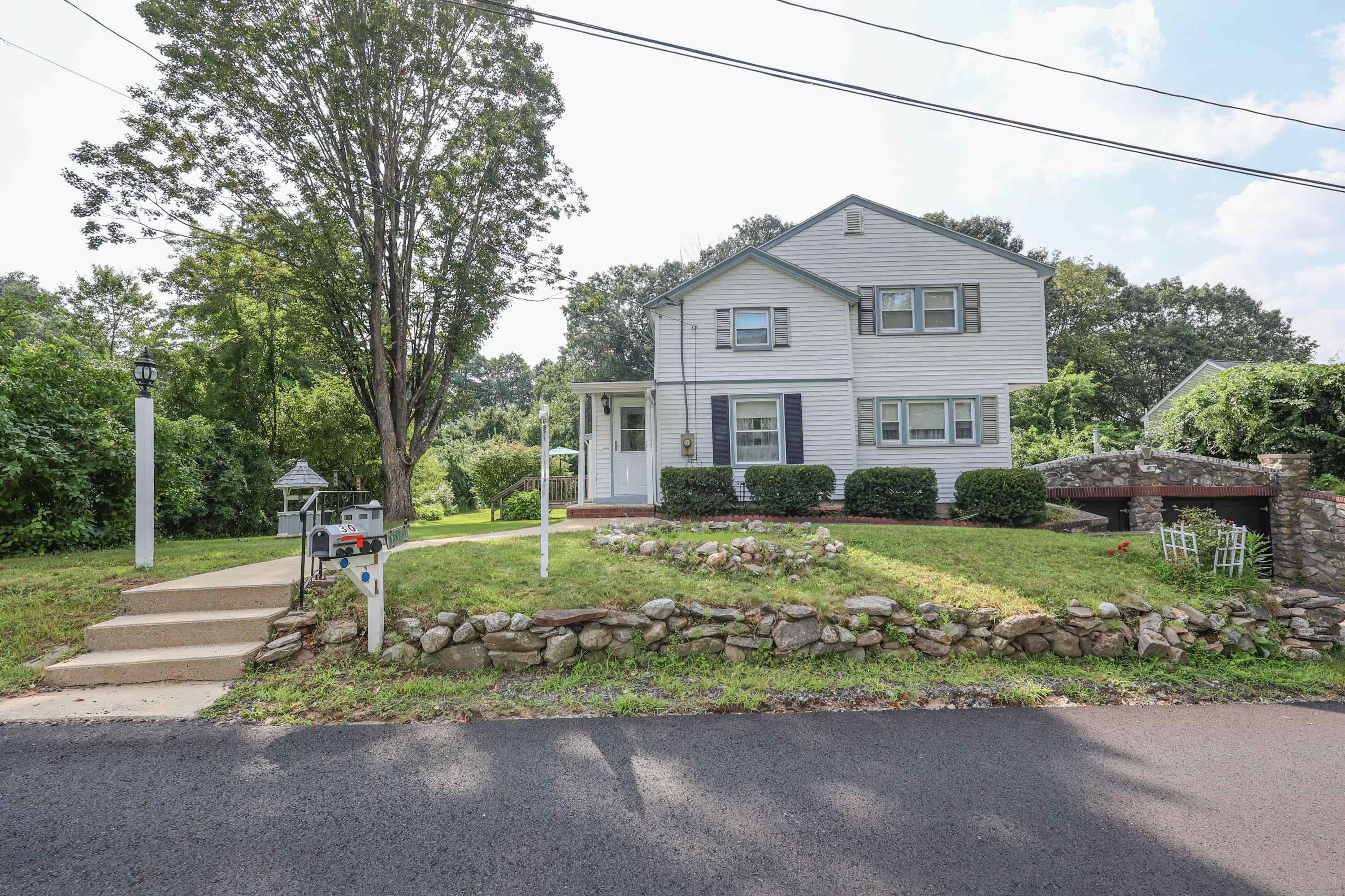 30 Harris Road Windham, NH 03087 - Photo 2 of 40