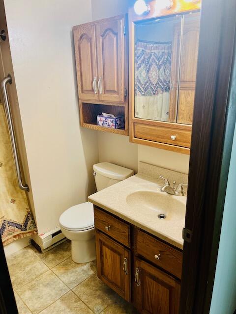 W1380 Little River Road Marinette, WI 54143 - Photo 13 of 43 Marinette bathroom 3