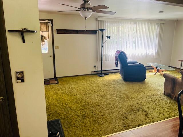 W1380 Little River Road Marinette, WI 54143 - Photo 22 of 43 Marinette liv room 2