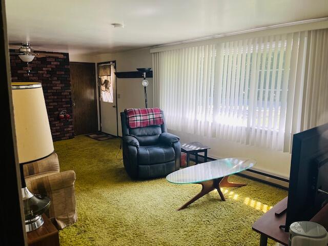 W1380 Little River Road Marinette, WI 54143 - Photo 24 of 43 Marinette liv room 4