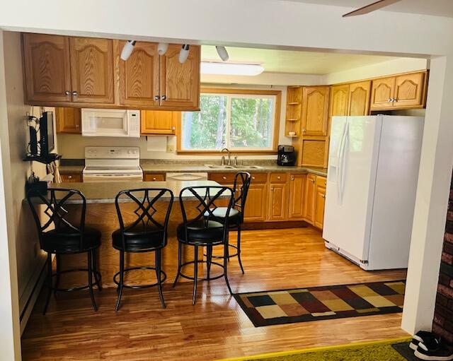 W1380 Little River Road Marinette, WI 54143 - Photo 26 of 43 Marinette Kitchen 1