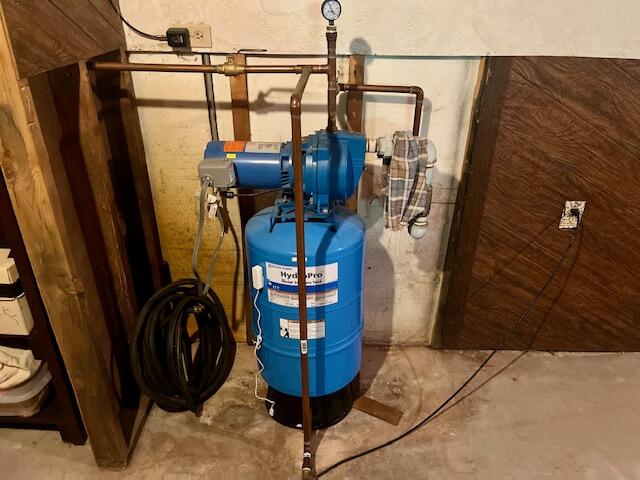 W1380 Little River Road Marinette, WI 54143 - Photo 35 of 43 Marinette basement 3