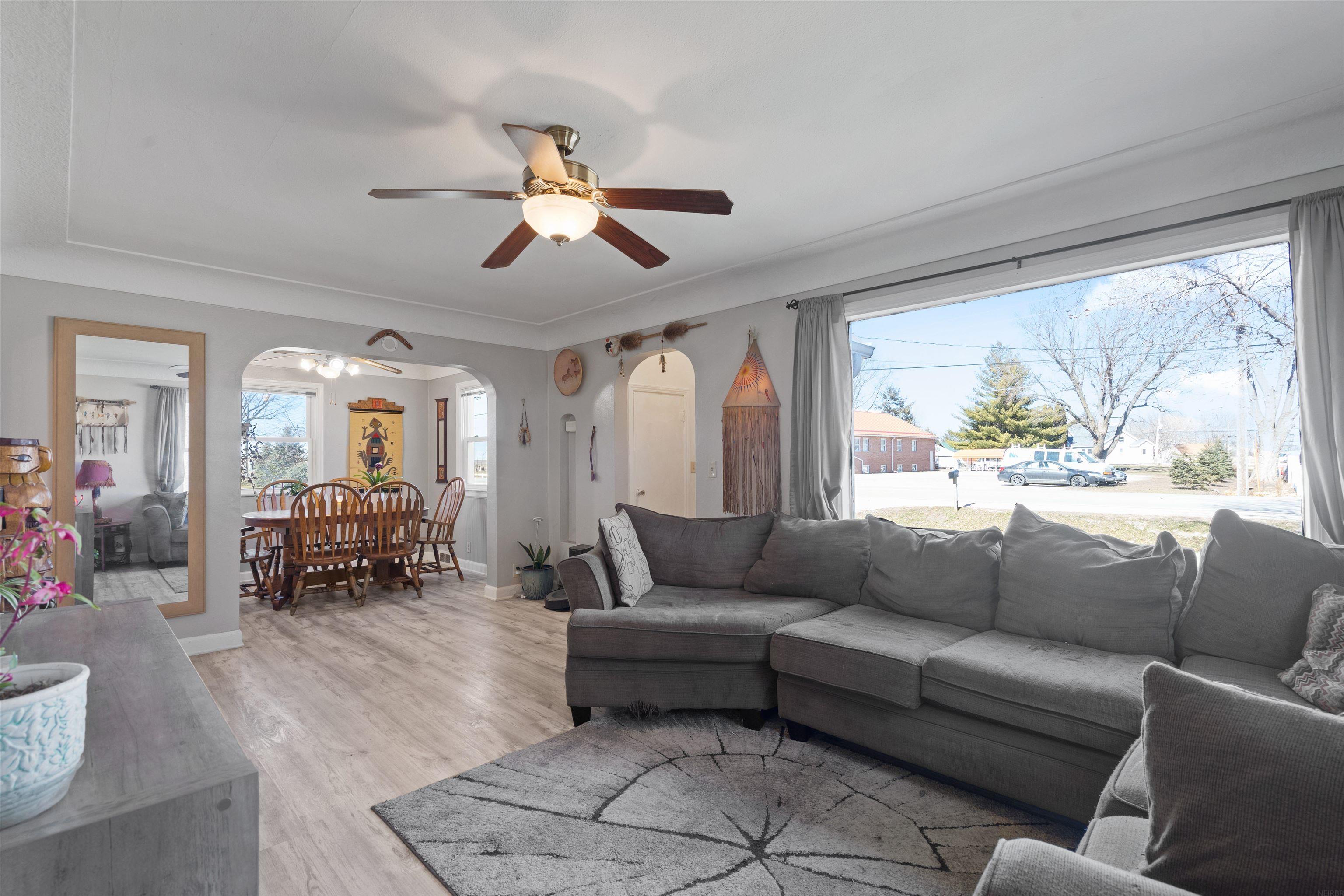 4440 East Washburn Road Waterloo, IA 50702 - Photo 5 of 25 Gallery Image 5