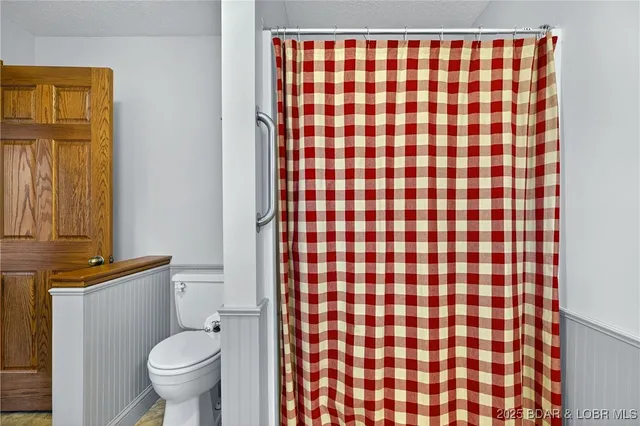 $389,900 | 165 4 Winds Court, Lake Ozark, MO 65049