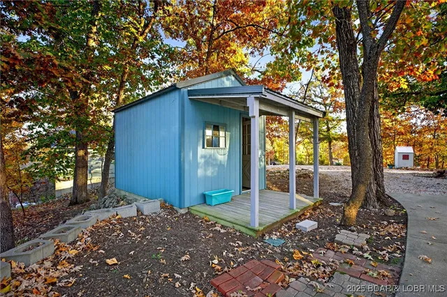 $389,900 | 165 4 Winds Court, Lake Ozark, MO 65049