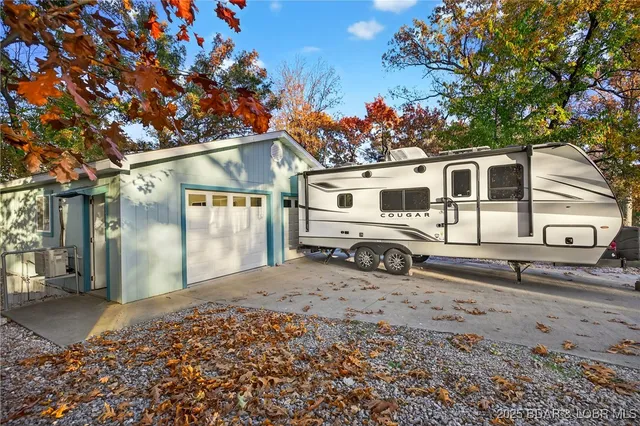 $389,900 | 165 4 Winds Court, Lake Ozark, MO 65049
