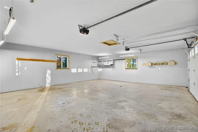 $389,900 | 165 4 Winds Court, Lake Ozark, MO 65049