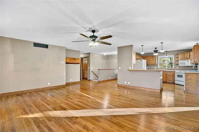 $389,900 | 165 4 Winds Court, Lake Ozark, MO 65049