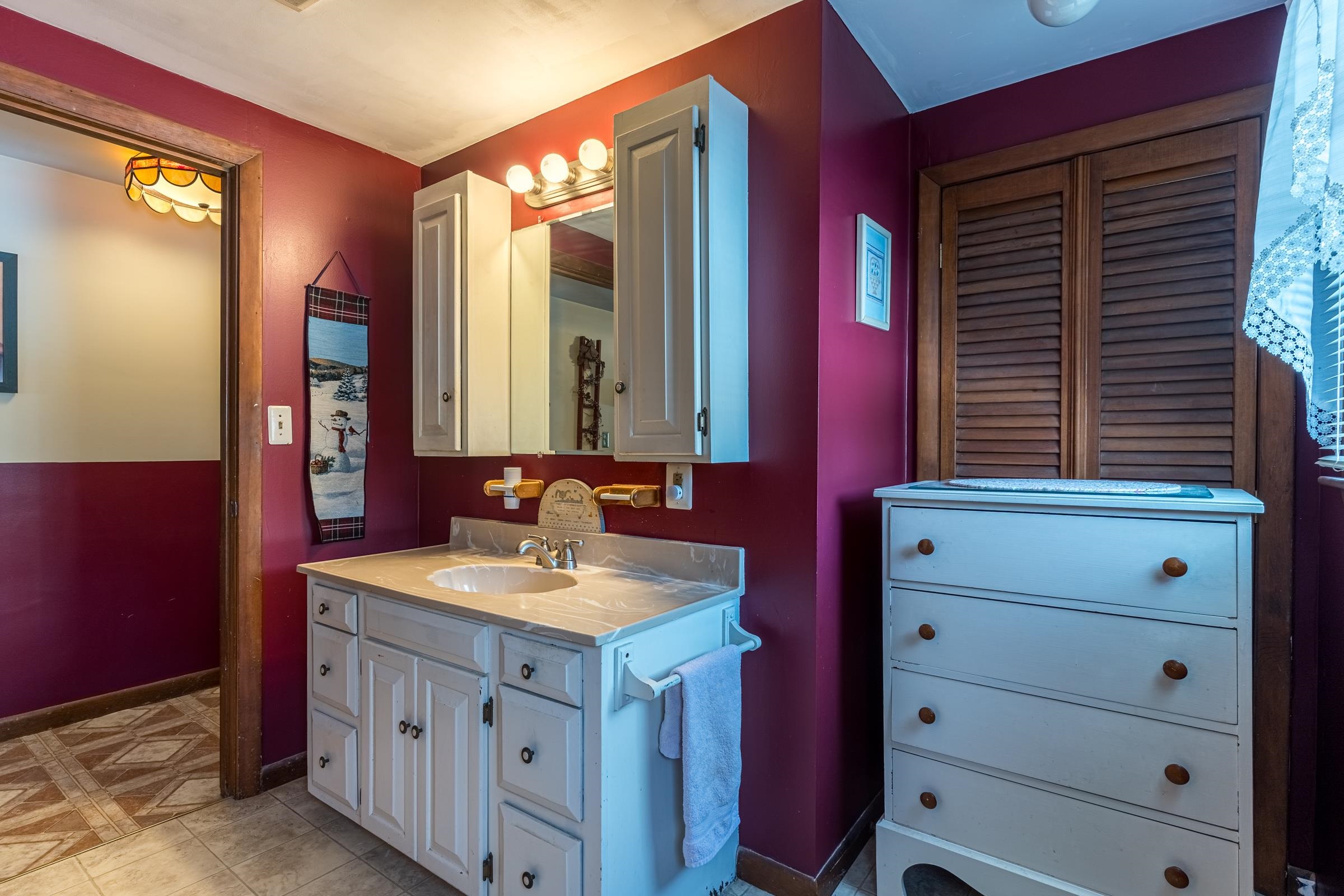 185 Long Hill Road Dover, NH 03820 - Photo 14 of 40
