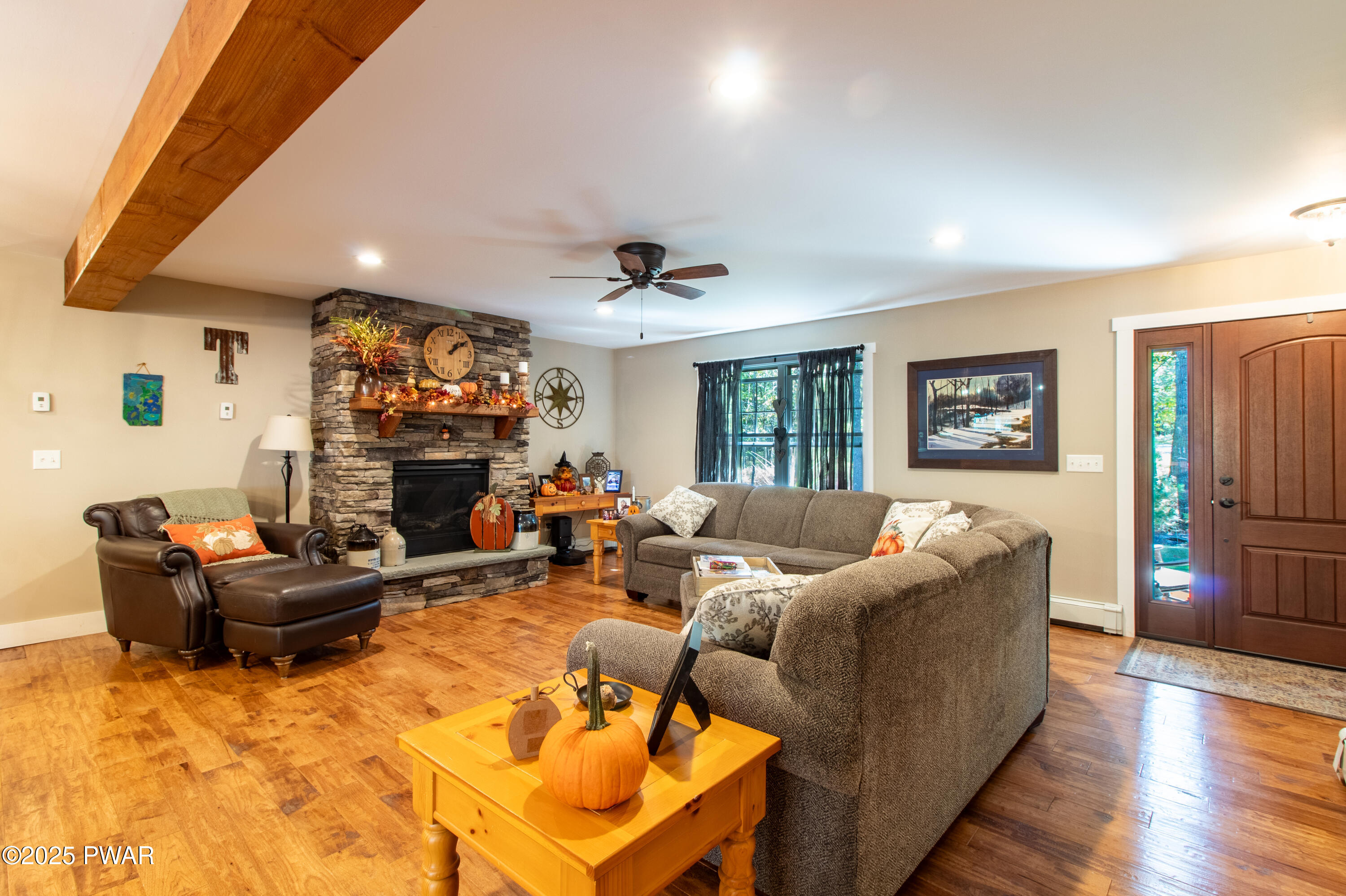 114 Whispering Oaks Road Greeley, PA 18425 - Photo 11 of 56 IMG_1845-HDR