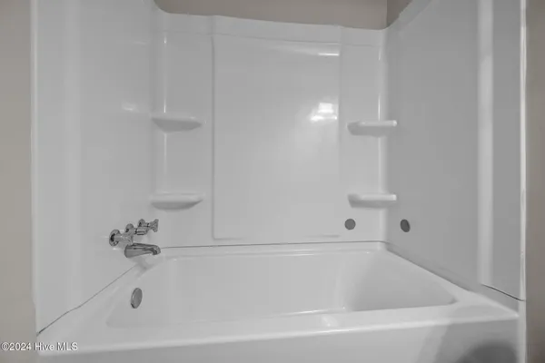 $1,500 | 205 Regalwood Drive, Jacksonville, NC 28546