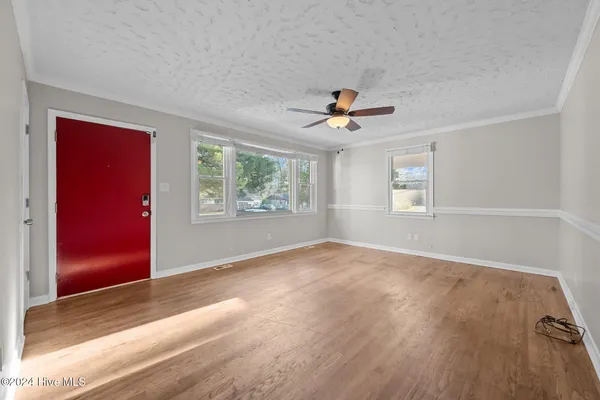 $1,500 | 205 Regalwood Drive, Jacksonville, NC 28546