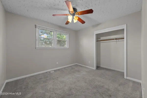 $1,500 | 205 Regalwood Drive, Jacksonville, NC 28546