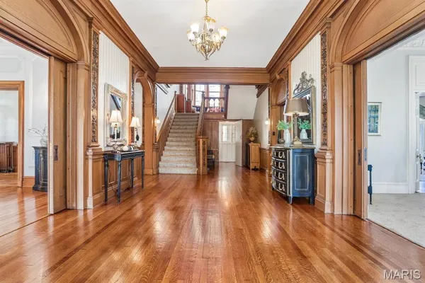 $2,300,000 | 37 Washington Terrace, St. Louis, MO 63112
