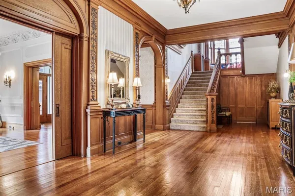 $2,300,000 | 37 Washington Terrace, St. Louis, MO 63112