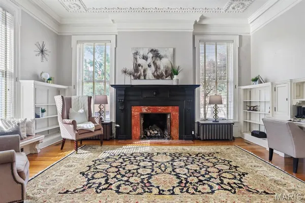 $2,300,000 | 37 Washington Terrace, St. Louis, MO 63112