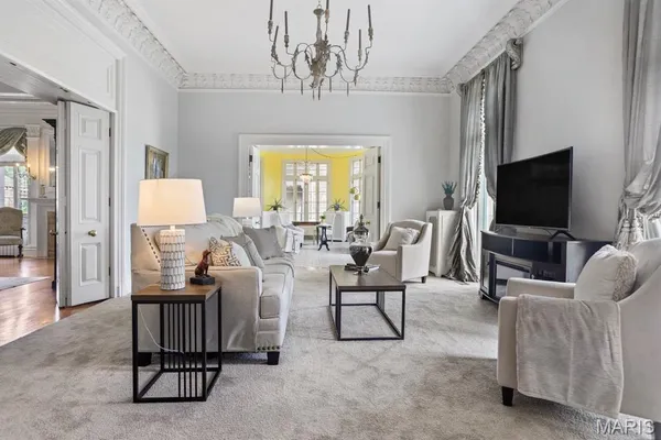 $2,300,000 | 37 Washington Terrace, St. Louis, MO 63112