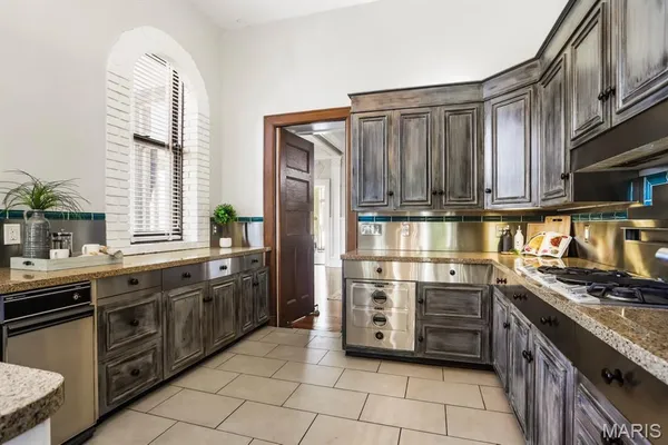 $2,300,000 | 37 Washington Terrace, St. Louis, MO 63112
