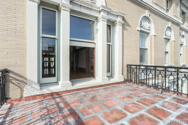 $2,300,000 | 37 Washington Terrace, St. Louis, MO 63112