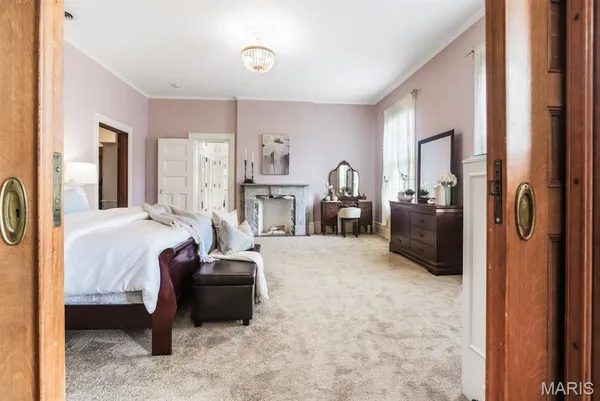 $2,300,000 | 37 Washington Terrace, St. Louis, MO 63112