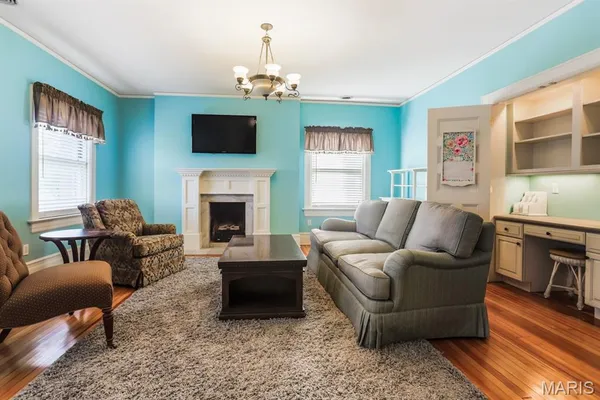 $2,300,000 | 37 Washington Terrace, St. Louis, MO 63112