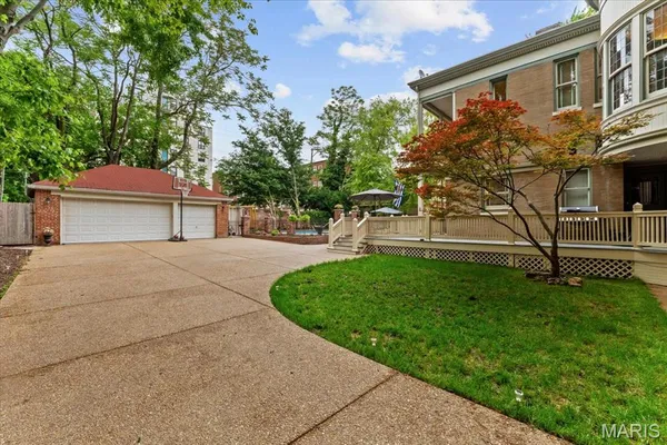 $2,300,000 | 37 Washington Terrace, St. Louis, MO 63112
