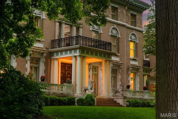 $2,300,000 | 37 Washington Terrace, St. Louis, MO 63112