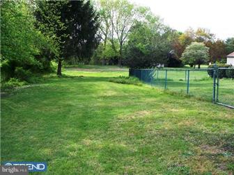 415 Jackson Road Sewell, NJ 08080 - Photo 11 of 12 Exterior Back