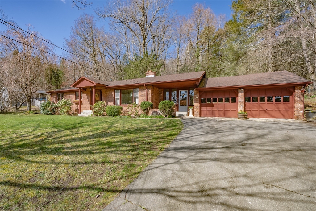 70 Ridgewood Drive Russell, MA 01071 - Photo 1 of 23 Gallery Image 1