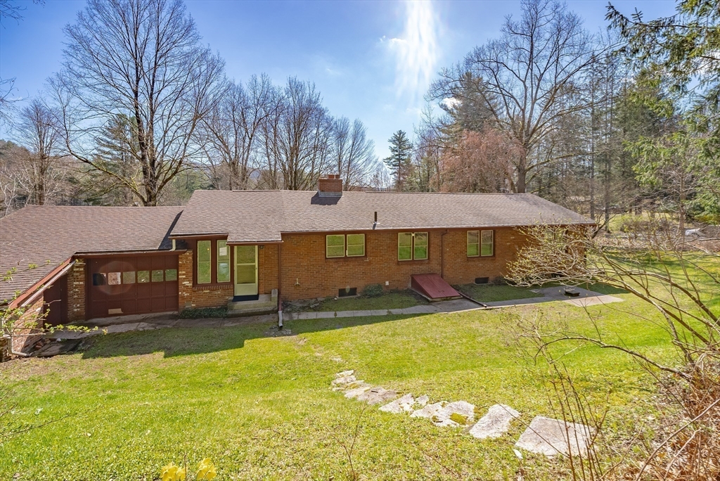 70 Ridgewood Drive Russell, MA 01071 - Photo 19 of 23 Gallery Image 19