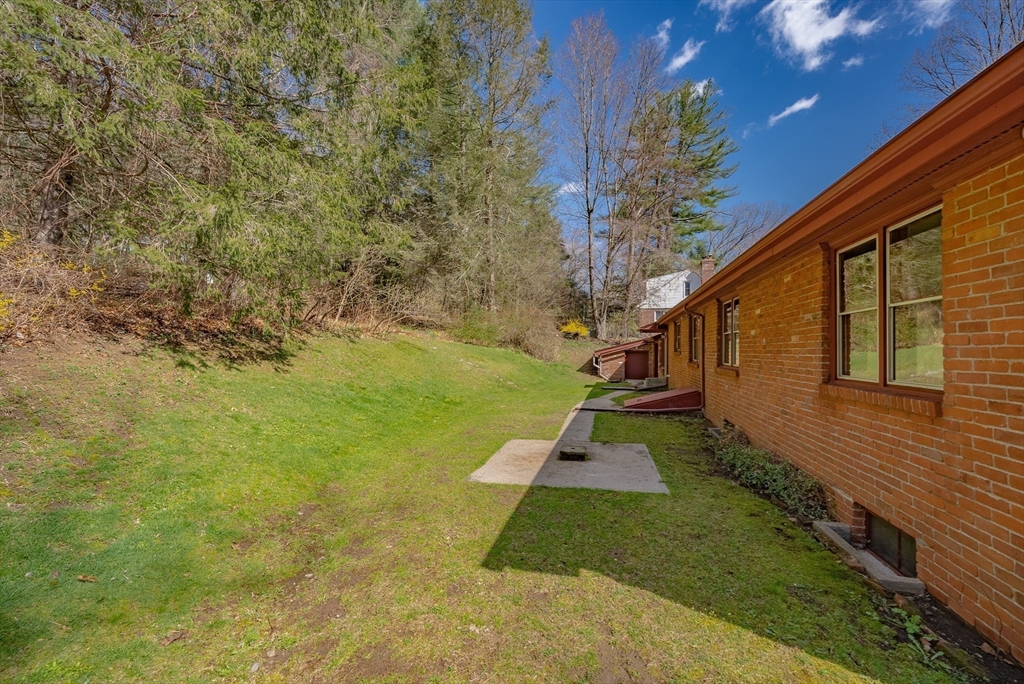 70 Ridgewood Drive Russell, MA 01071 - Photo 22 of 23 Gallery Image 22