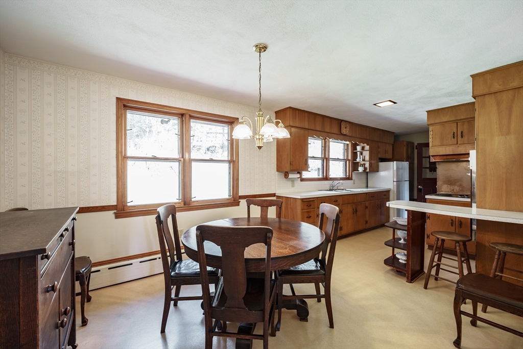 70 Ridgewood Drive Russell, MA 01071 - Photo 6 of 23 Gallery Image 6