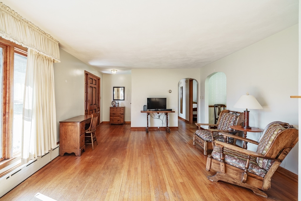 70 Ridgewood Drive Russell, MA 01071 - Photo 9 of 23 Gallery Image 9