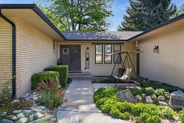 $530,000 | 1196 Juniper Street North, Twin Falls, ID 83301