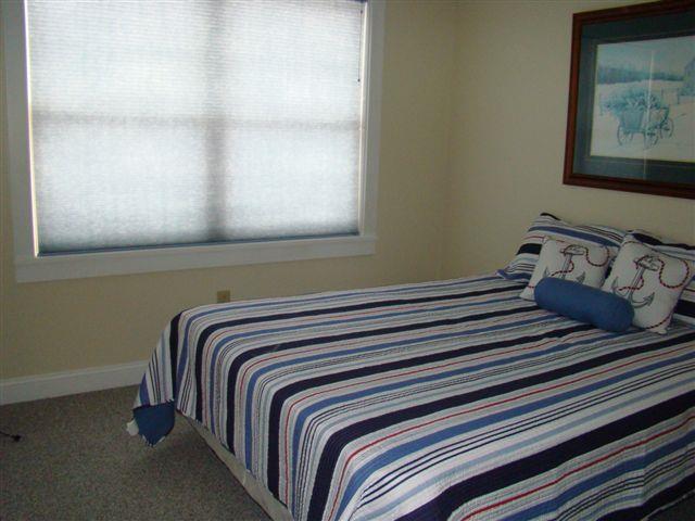 1022 North Ridge Road, Unit 1022 Carrabassett Valley, ME 04947 - Photo 17 of 27 Upstairs bedroom