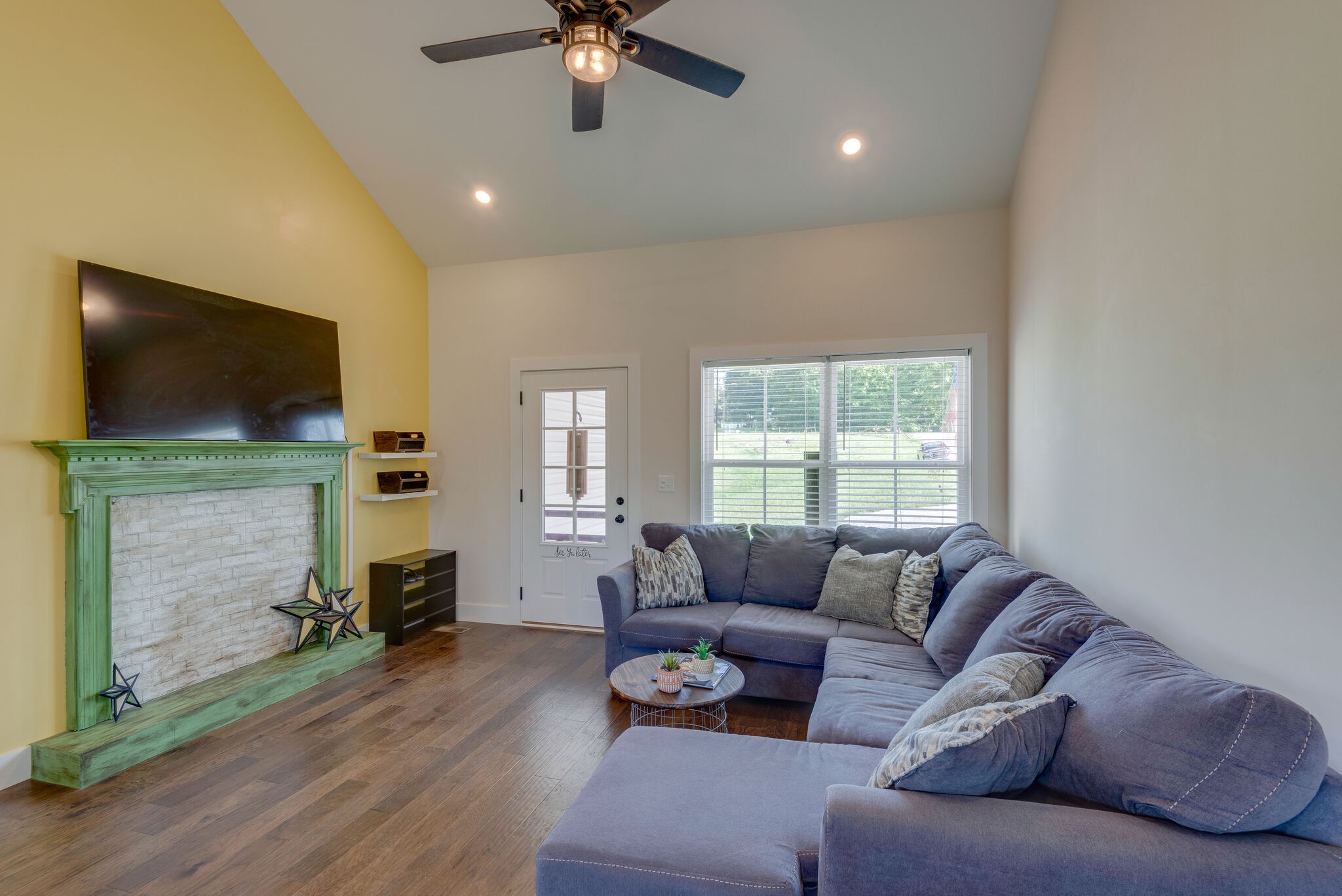 831 Hooper Road Charlotte, TN 37036 - Photo 7 of 29 Gallery Image 7