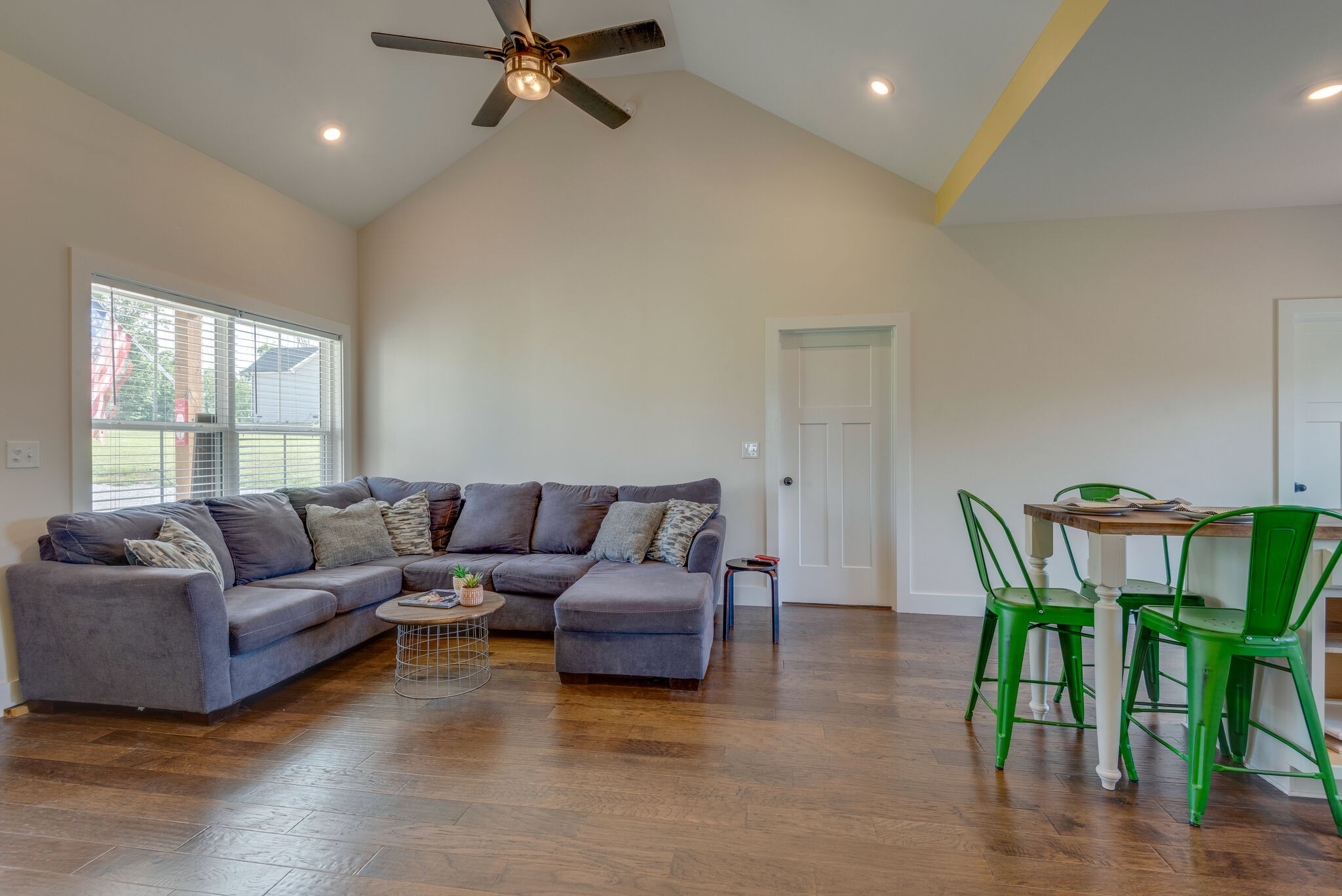 831 Hooper Road Charlotte, TN 37036 - Photo 8 of 29 Gallery Image 8