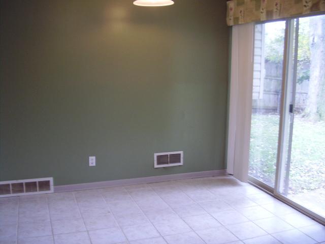 3477 Claretta Road Columbus, OH 43232 - Photo 4 of 6 Gallery Image 4