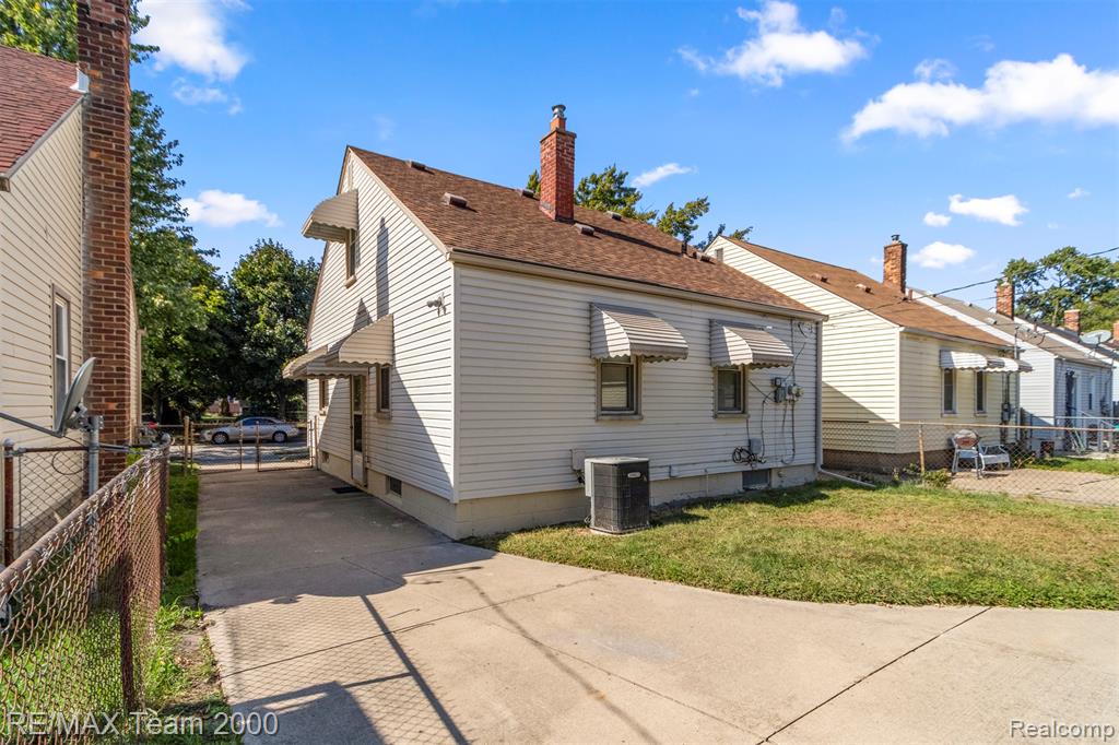 18028 Ruth Street Melvindale, MI 48122 - Photo 38 of 40