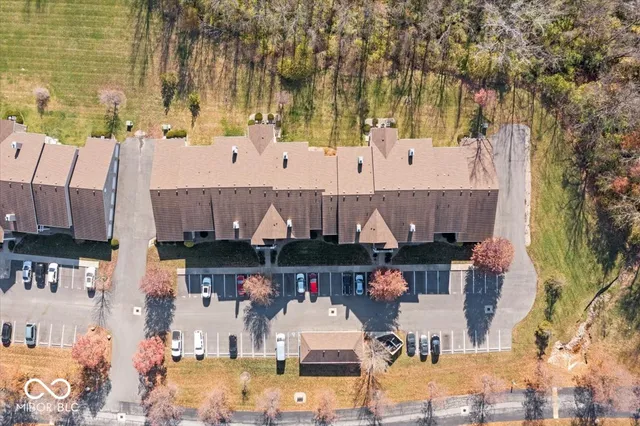 $184,999 | 4933 Opal Ridge Lane, Unit 102, Indianapolis, IN 46237