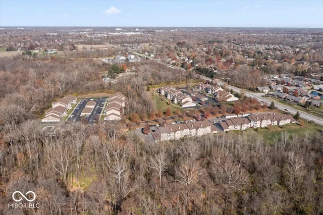 $184,999 | 4933 Opal Ridge Lane, Unit 102, Indianapolis, IN 46237