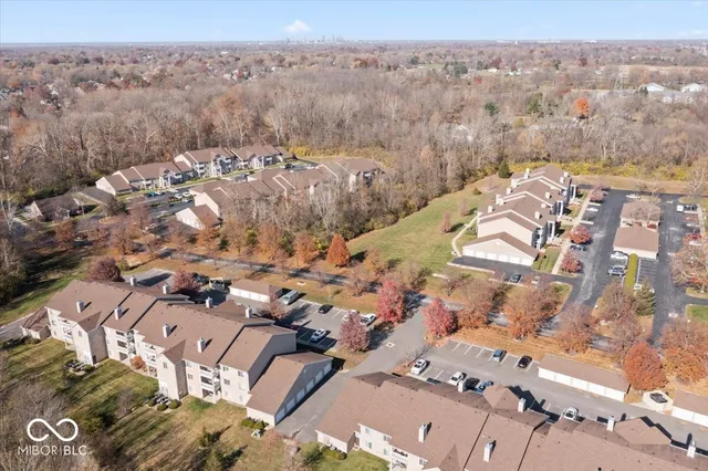 $184,999 | 4933 Opal Ridge Lane, Unit 102, Indianapolis, IN 46237