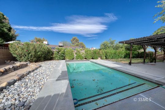 736 Sherri Street Ridgecrest, CA 93555 - Photo 25 of 42 a view of a backyard