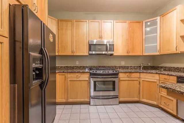 $1,040,000 | 15 Blackwood Street, Unit 2, Boston, MA 02115